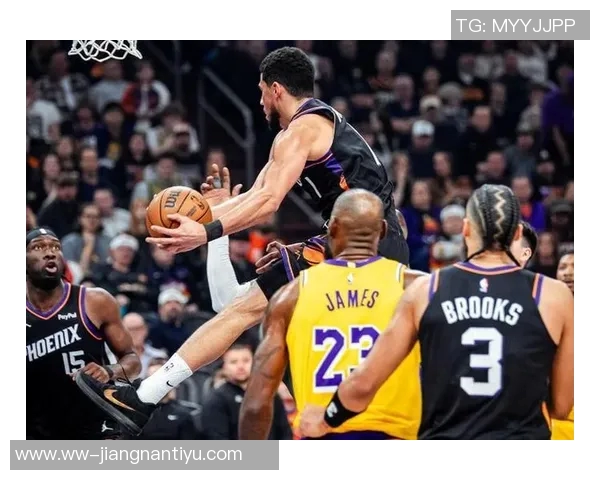 布克有望对湖人复出若未能如愿将争取勇士战役回归